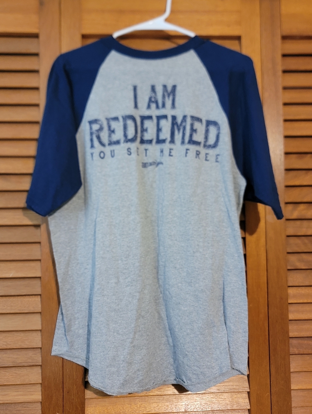 Men's 'I Am Redeemed' Raglan T-Shirt - Gray & Navy - Large - Big Daddy Weave